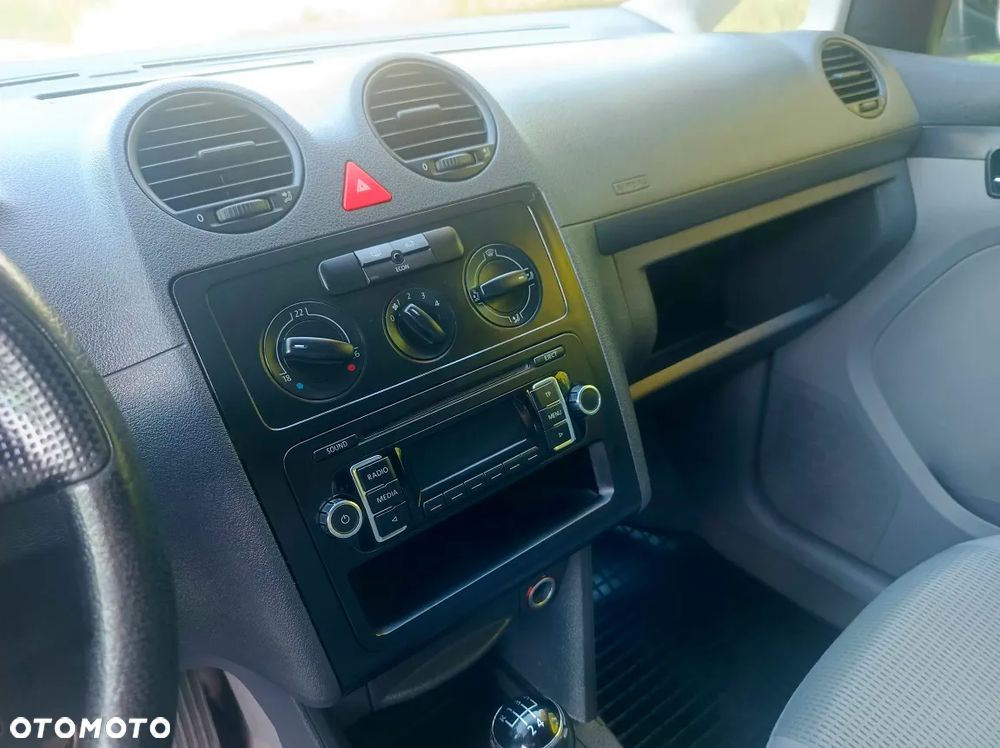 Volkswagen Caddy - 19