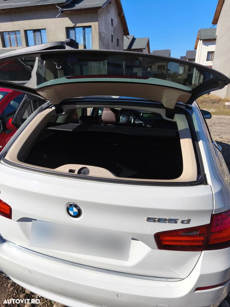 BMW Seria 5 525d xDrive Touring Sport-Aut. Luxury Line - 38