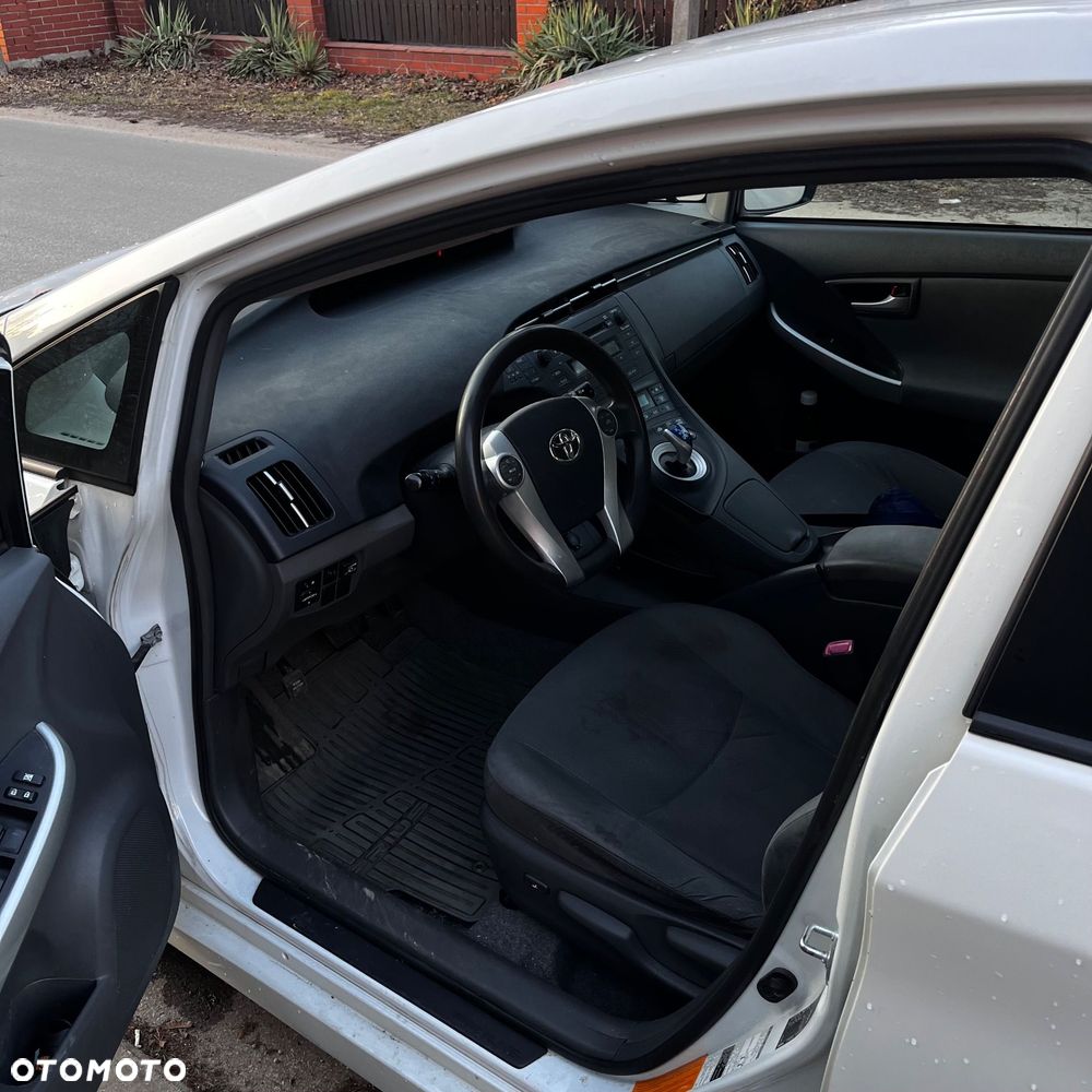 Toyota Prius - 11