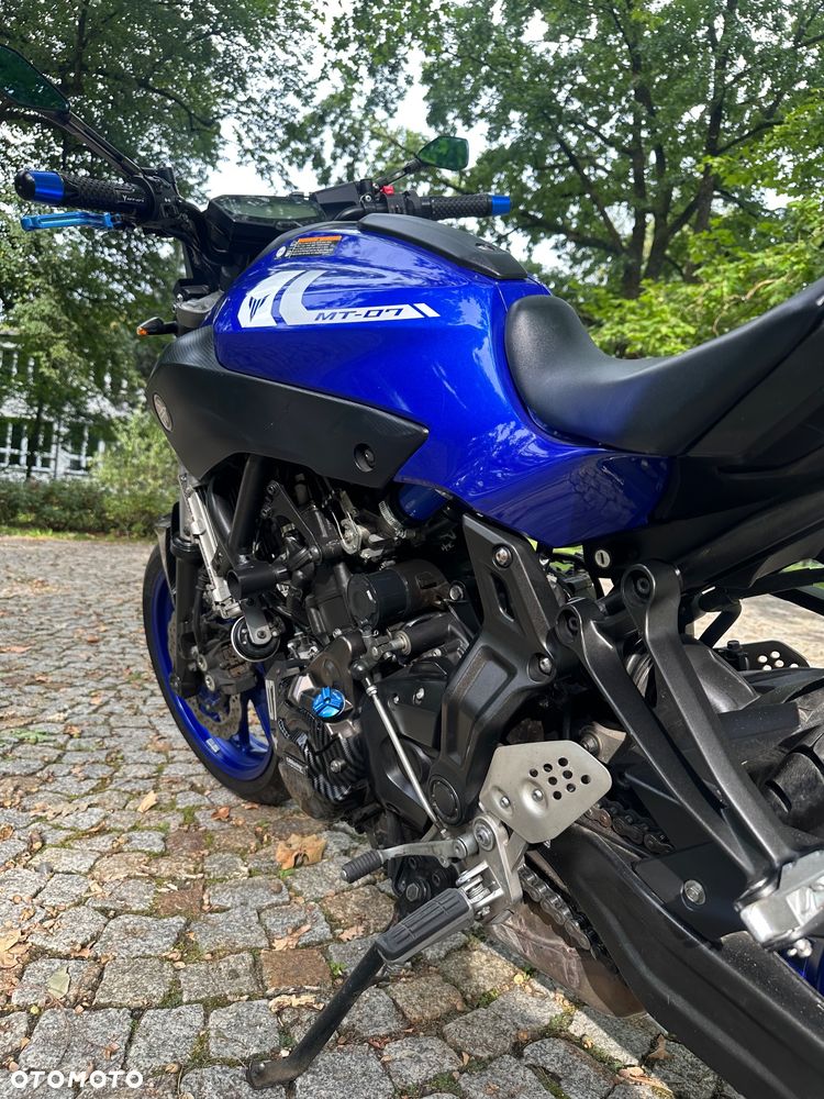 Yamaha MT - 8