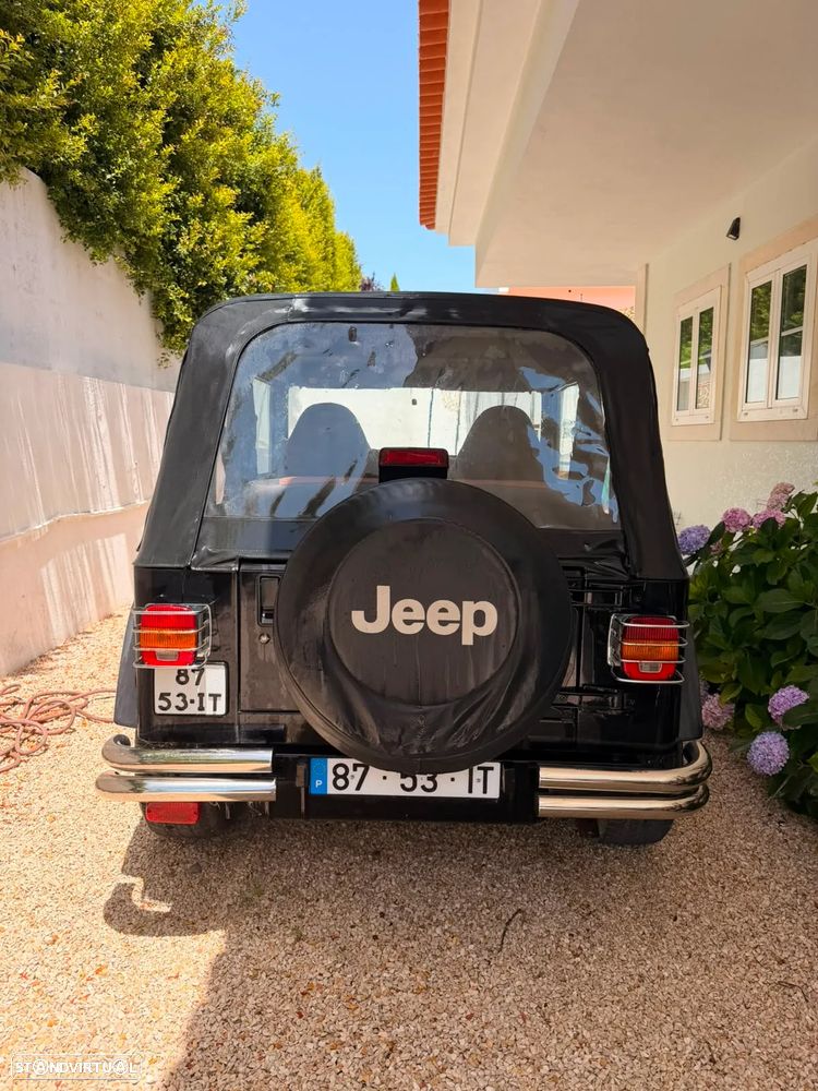Jeep Wrangler Unlimited - 7