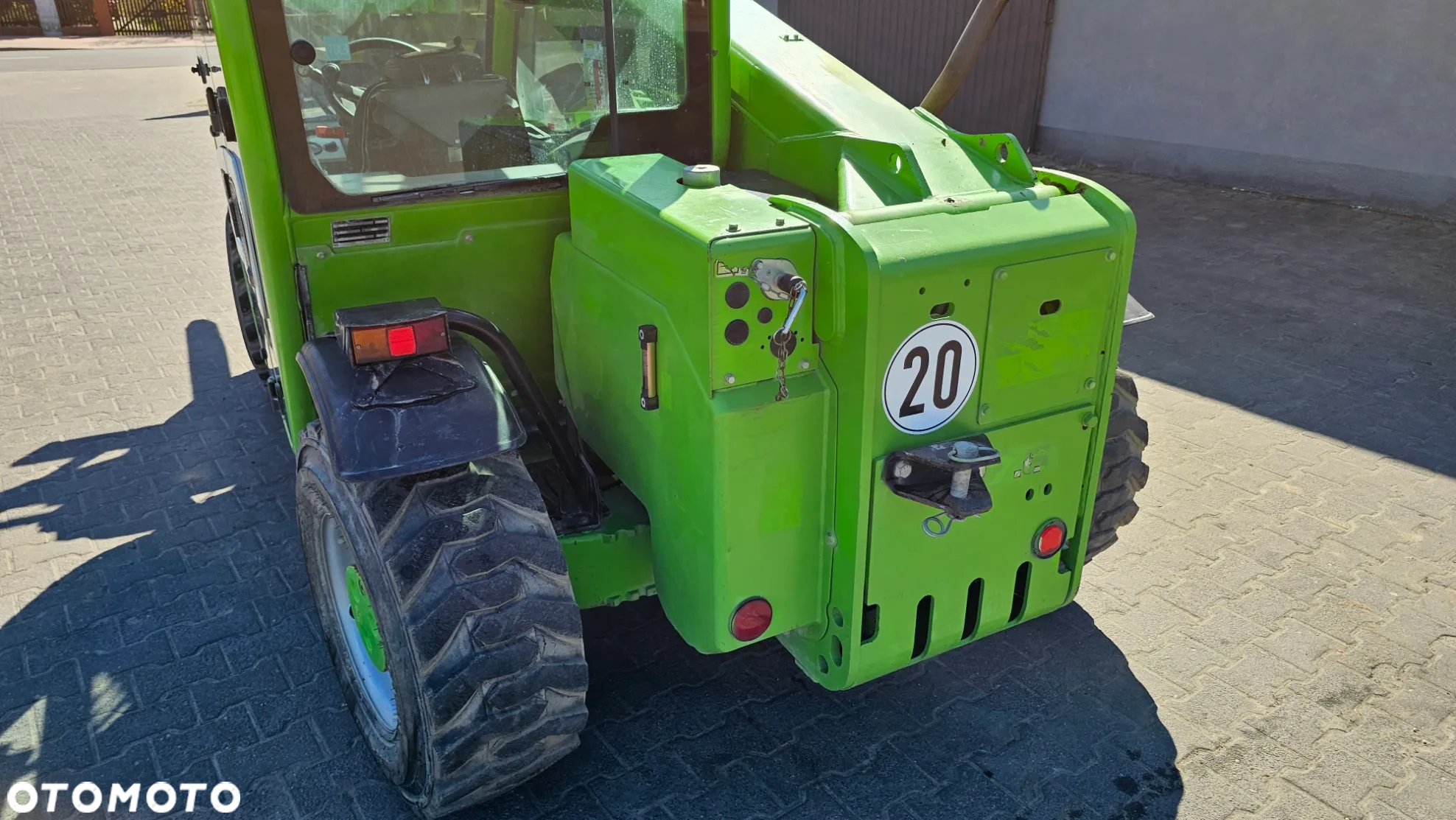 Merlo P27.6 - 2