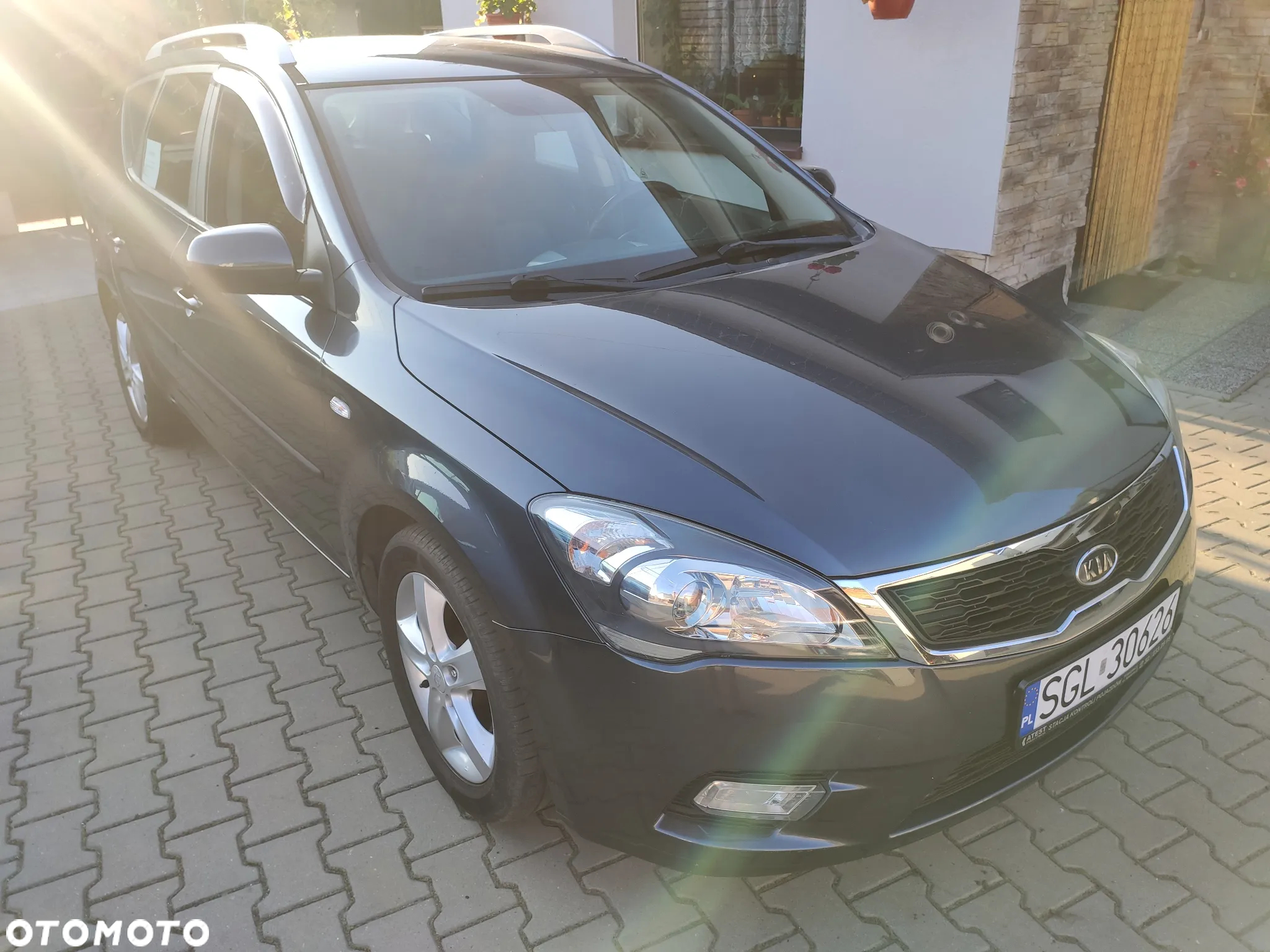 Kia Ceed - 9