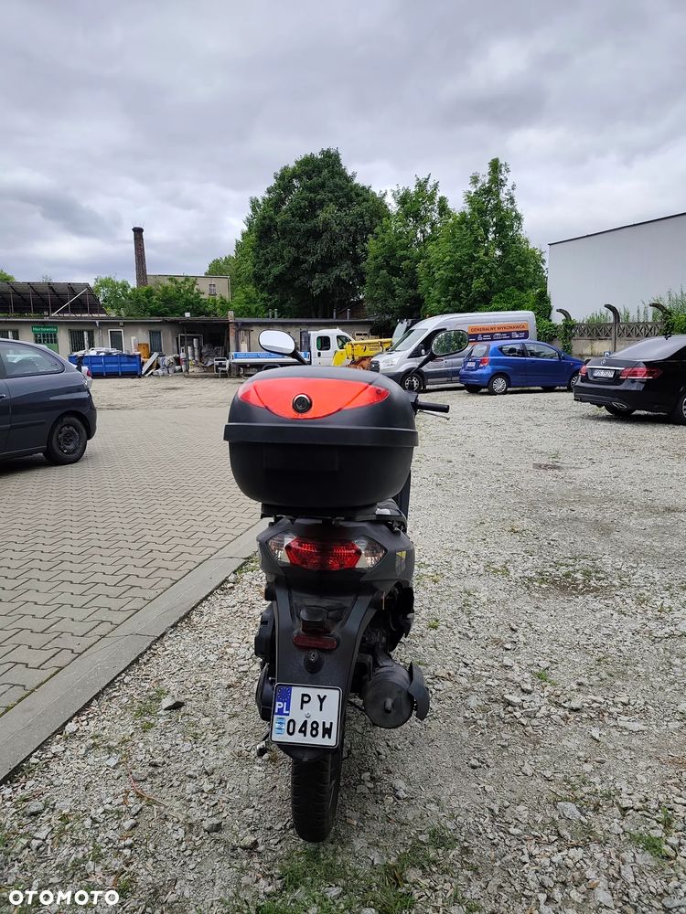 Peugeot Tweet - 3