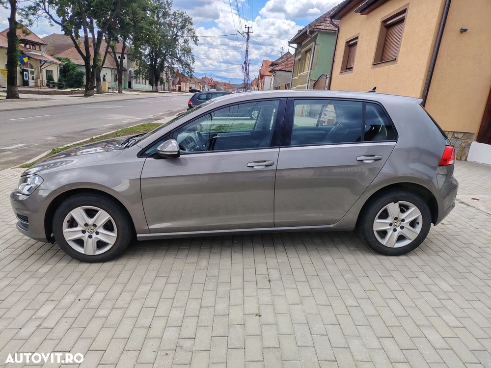 Volkswagen Golf 1.6 TDI DPF Trendline - 12