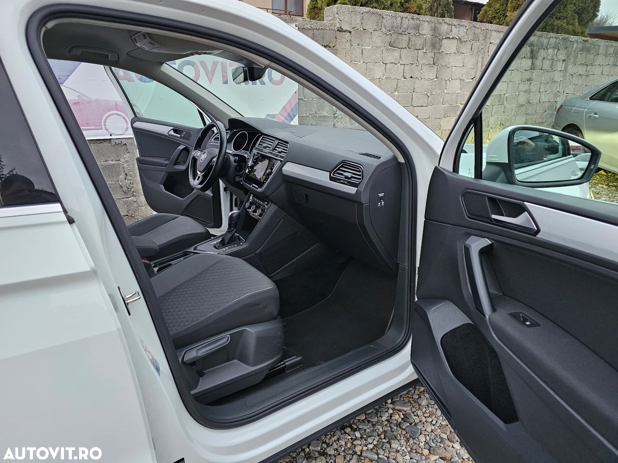 Volkswagen Tiguan 2.0 TDI SCR DSG R-Line - 25
