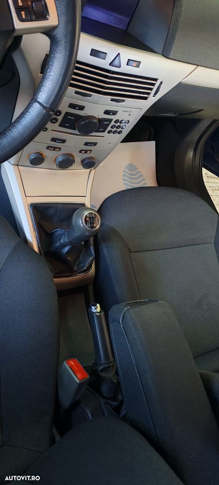 Opel Astra 1.7 CDTi Cosmo - 3