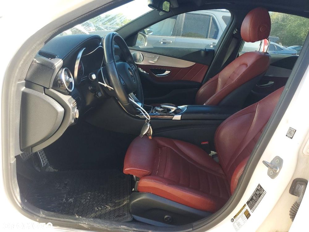 Mercedes-Benz Klasa C 300 7G-TRONIC AMG Line - 7