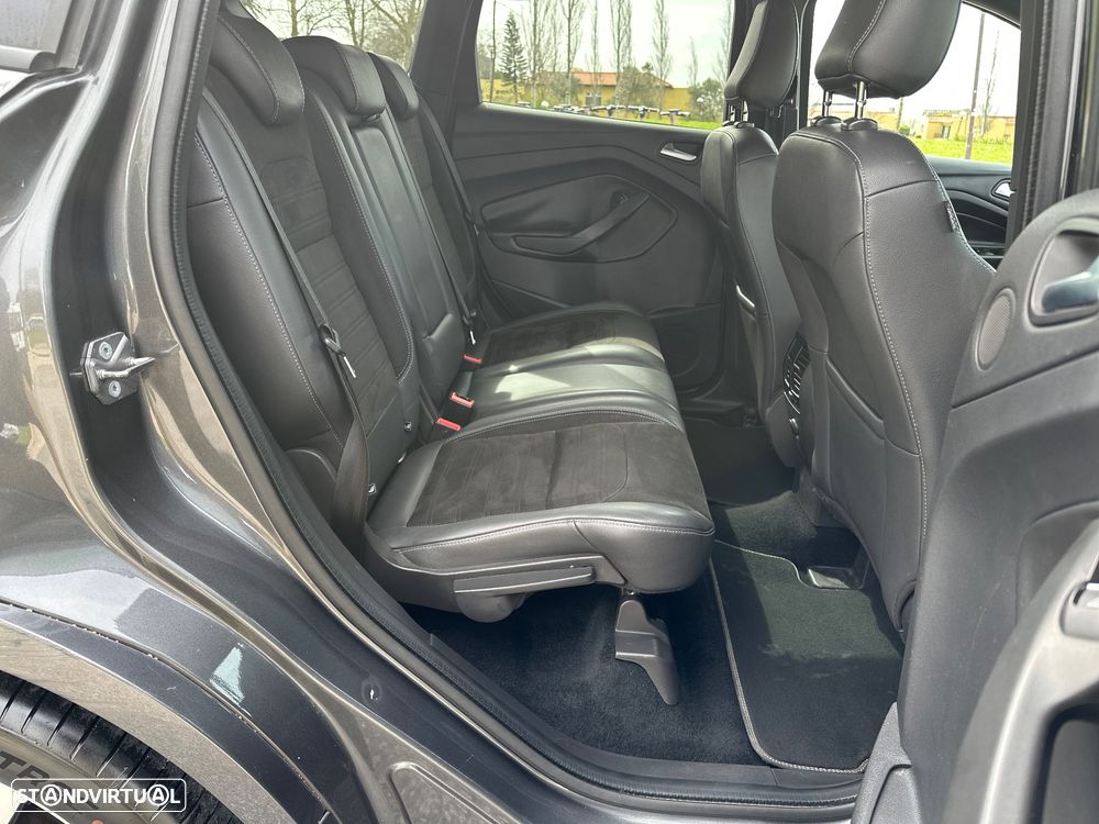 Ford Kuga 1.5 TDCi ST-Line Limited Edition - 37
