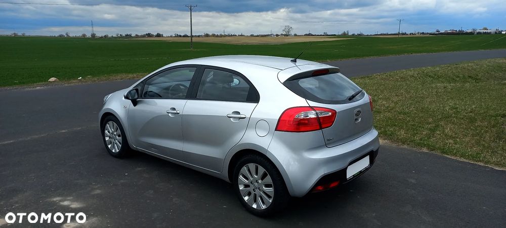 Kia Rio 1.4 Dream-Team Edition - 11