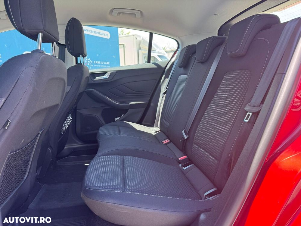 Ford Focus - 9
