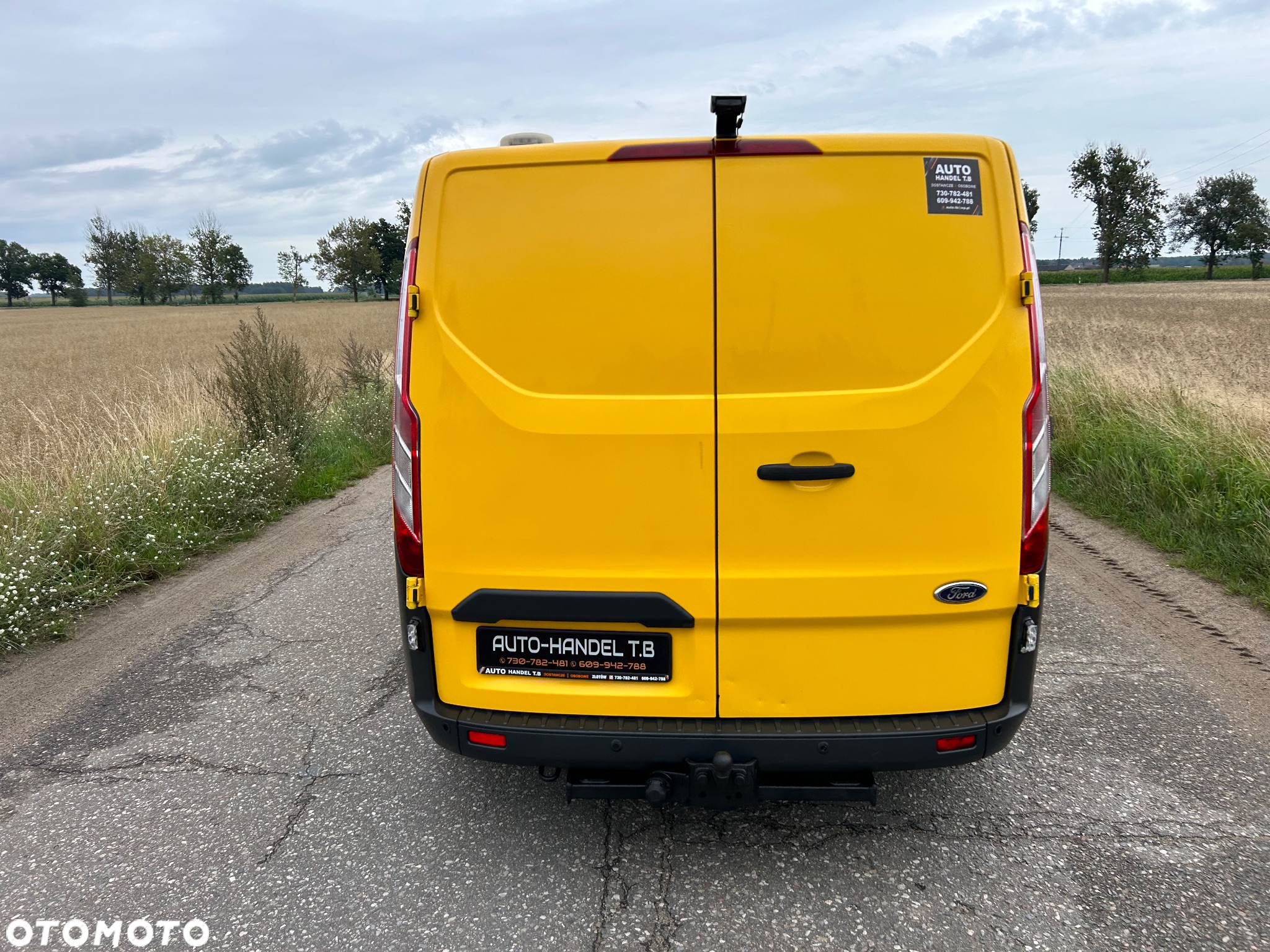 Ford Transit Custom - 13