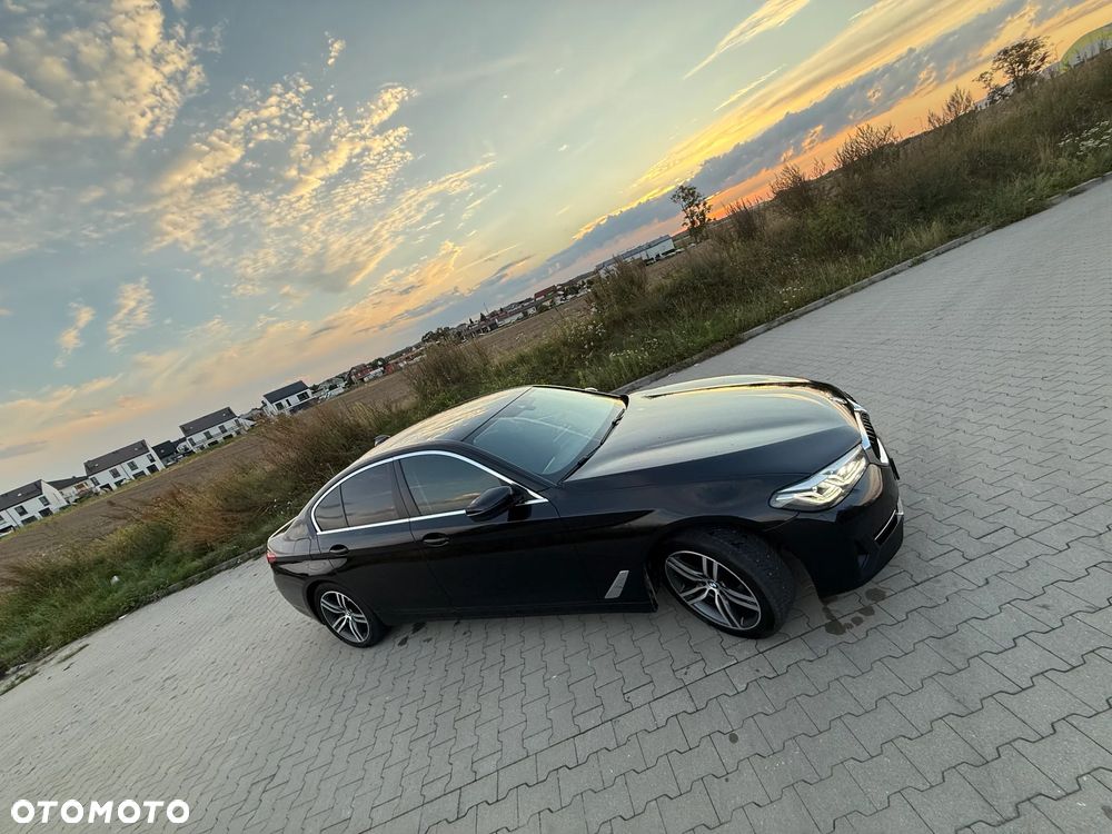 BMW Seria 5 518d - 6