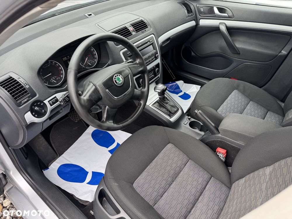 Skoda Octavia 1.9 TDI Elegance DSG - 9