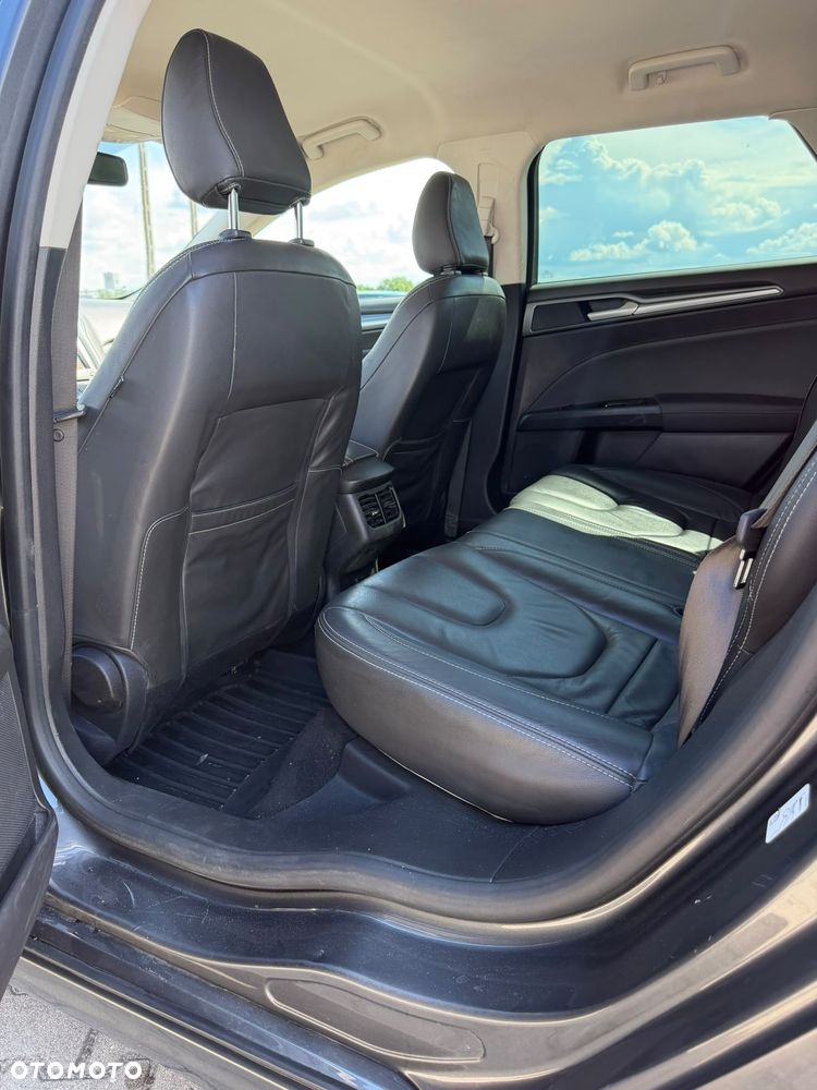 Ford Mondeo 2.0 TDCi Titanium PowerShift - 25