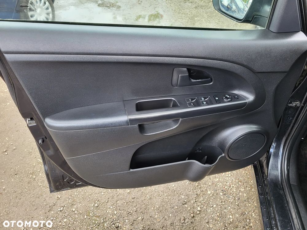 Kia Venga 1.6 CVVT Automatik Platinum Edition - 10