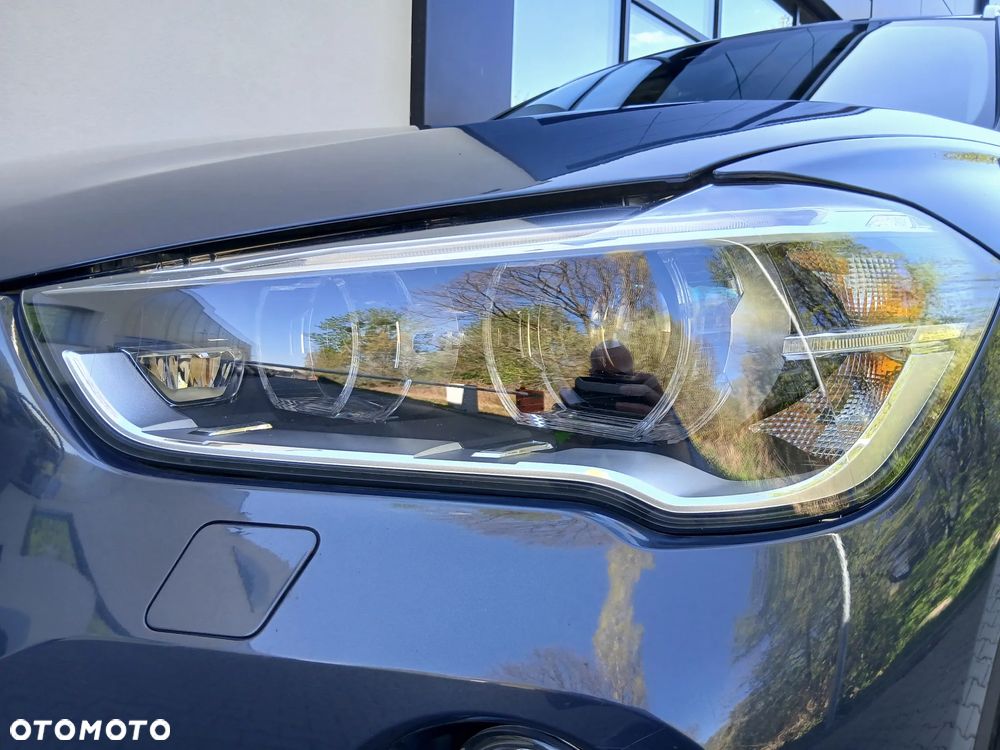 BMW X1 sDrive18d - 9