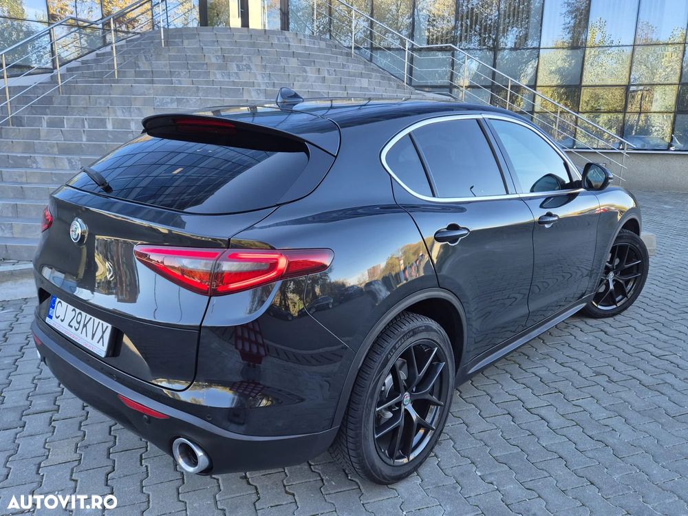 Alfa Romeo Stelvio 2.0 Turbo AWD AT8 Veloce - 18