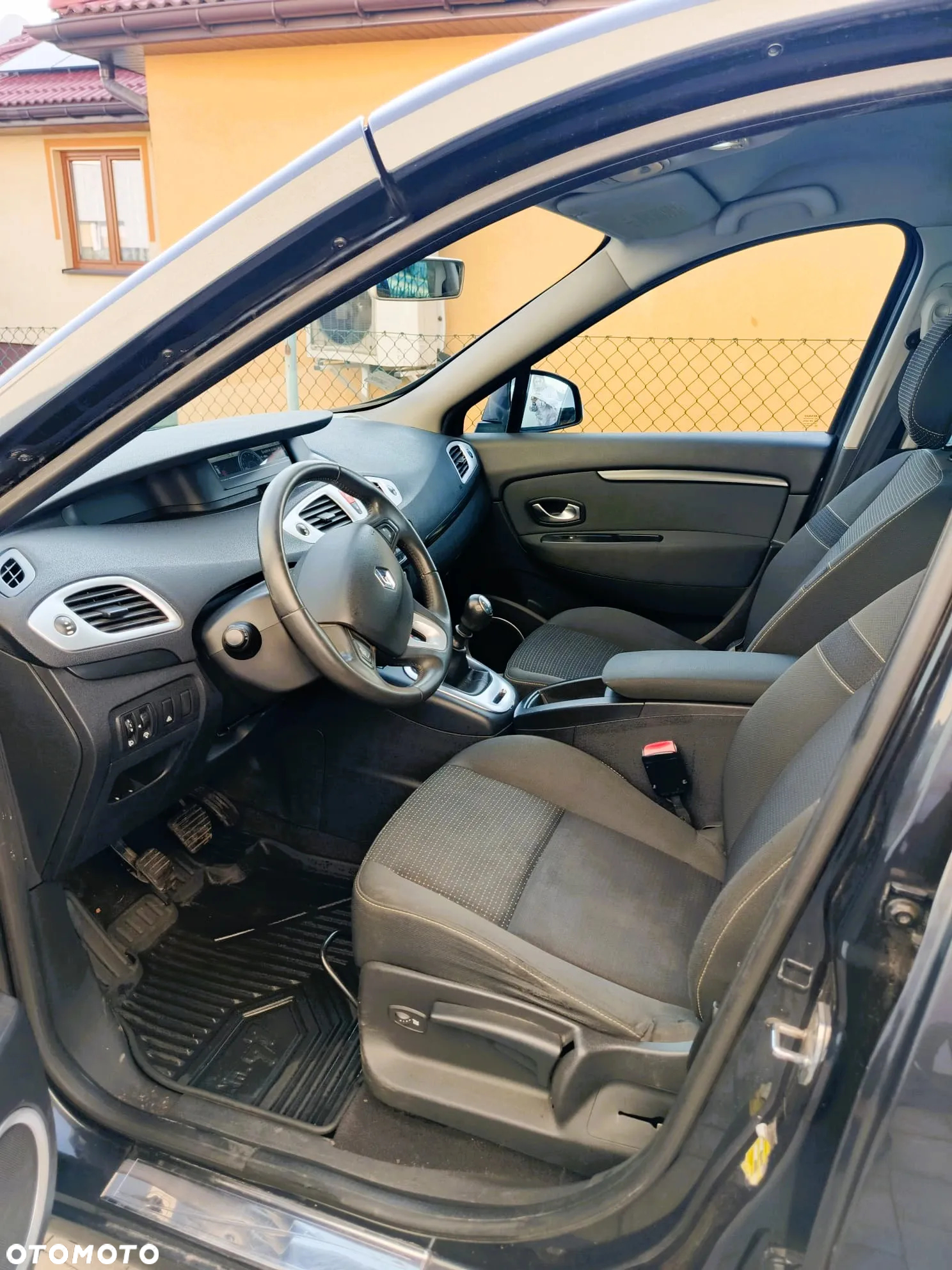 Renault Scenic 1.4 16V TCE Privilege - 13