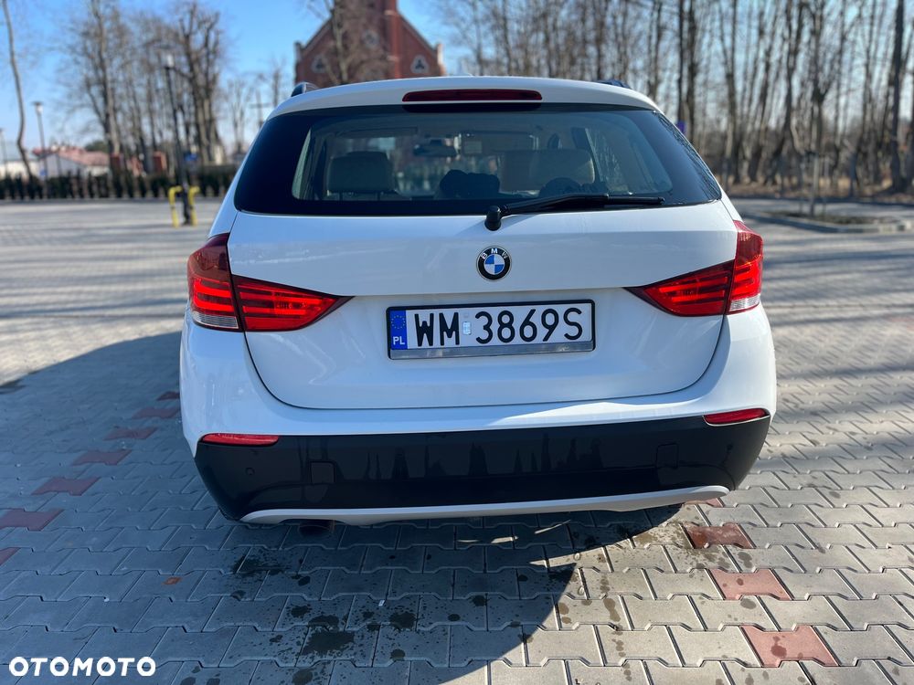 BMW X1 xDrive18d xLine - 4