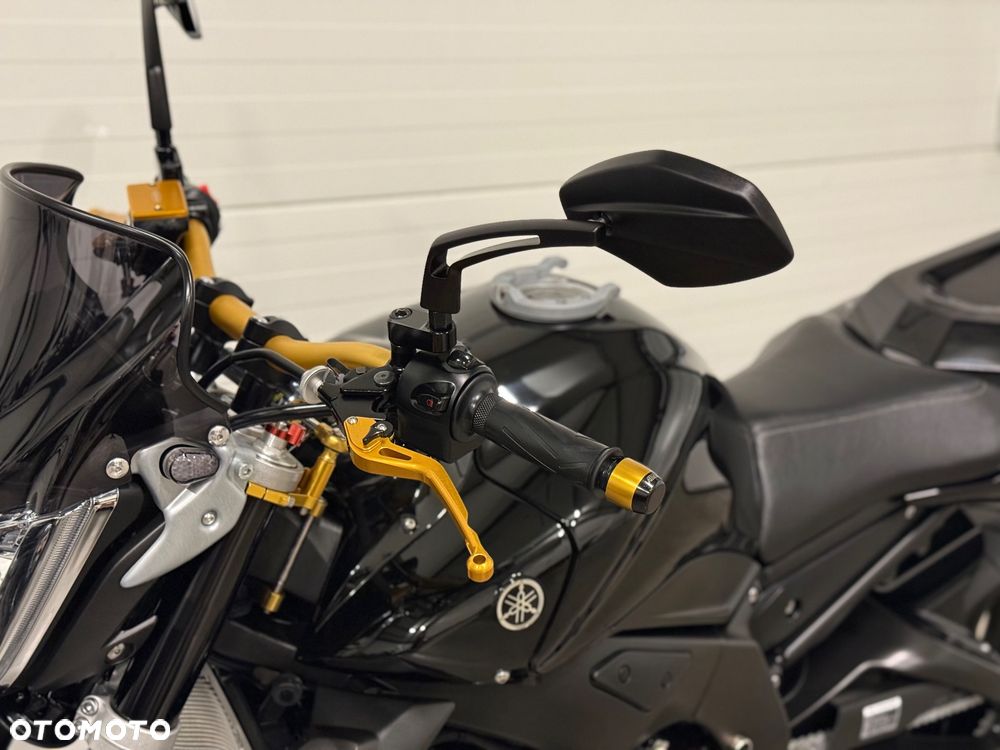 Yamaha FZ - 26