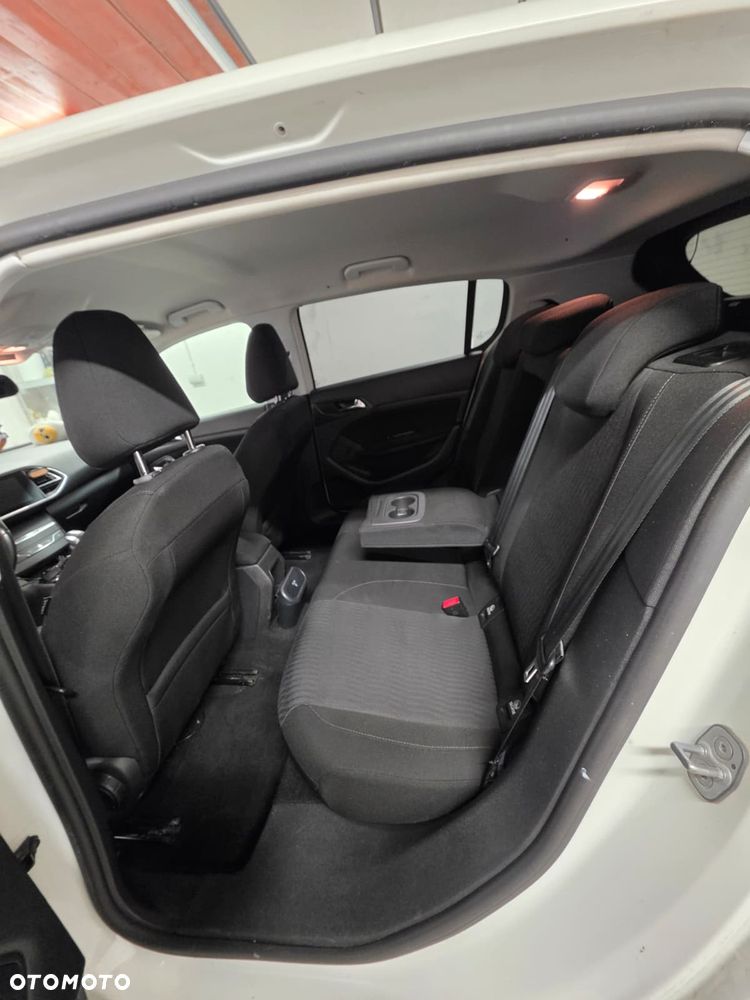 Peugeot 308 1.6 HDi Style - 8
