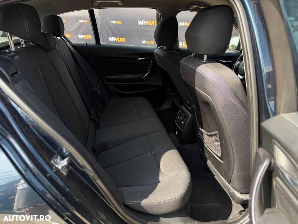 BMW Seria 1 120d Sport Line - 12