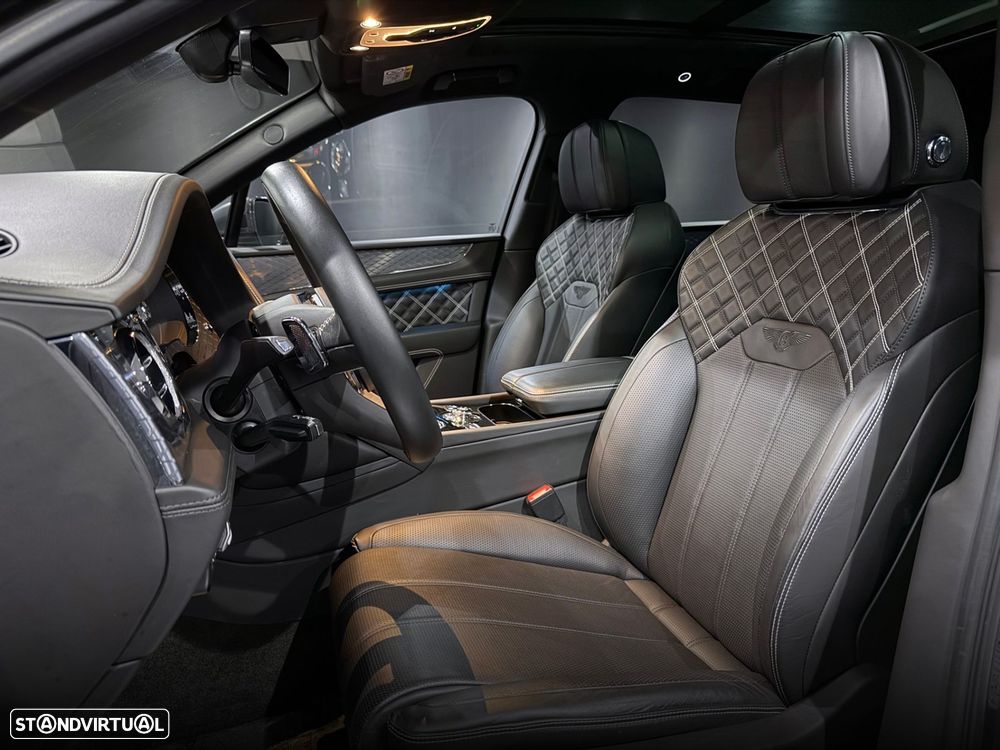 Bentley Bentayga V8 Atelier Edition - 18