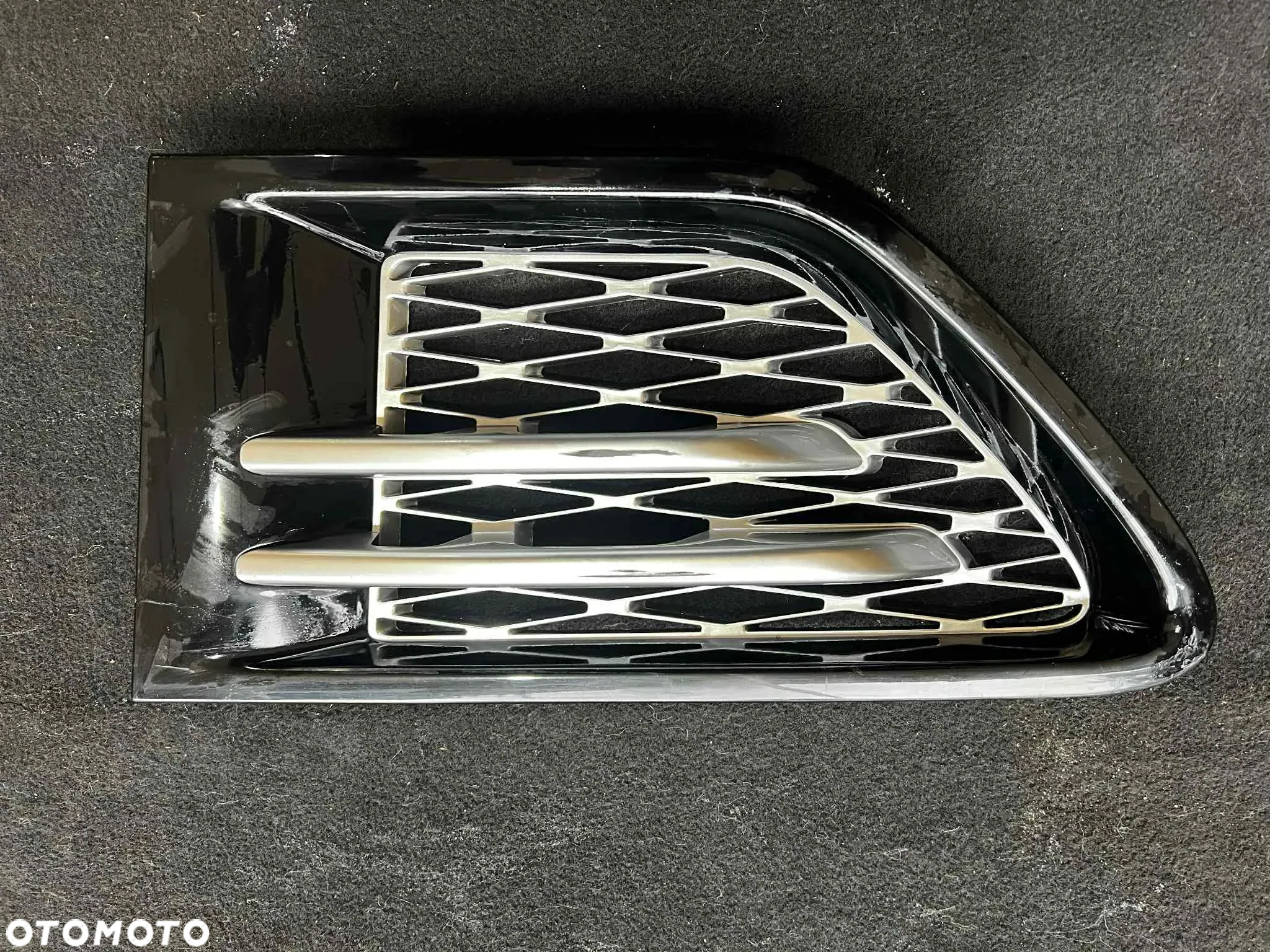 Range Rover Sport - KRATKA LEWEGO BŁOTNIKA - 22091900, J8A2-17E852 - 5