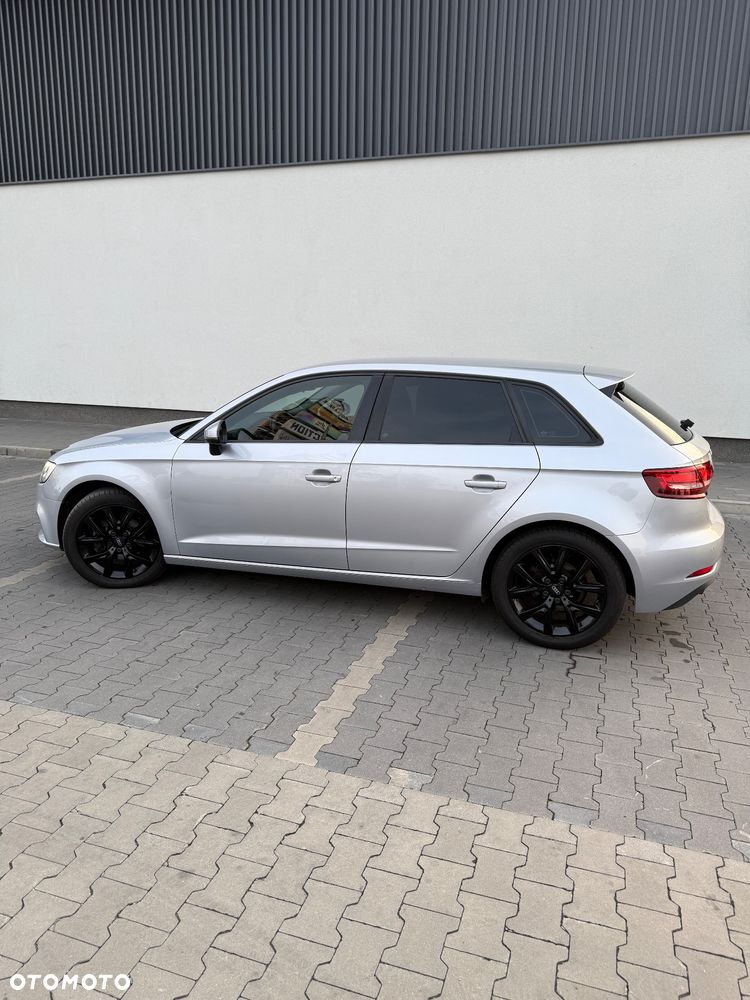 Audi A3 Sportback 1.0 TFSI - 3