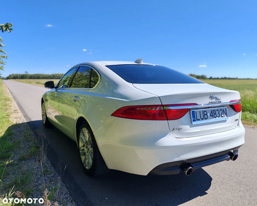Jaguar XF 3.0 V6 Prestige - 2