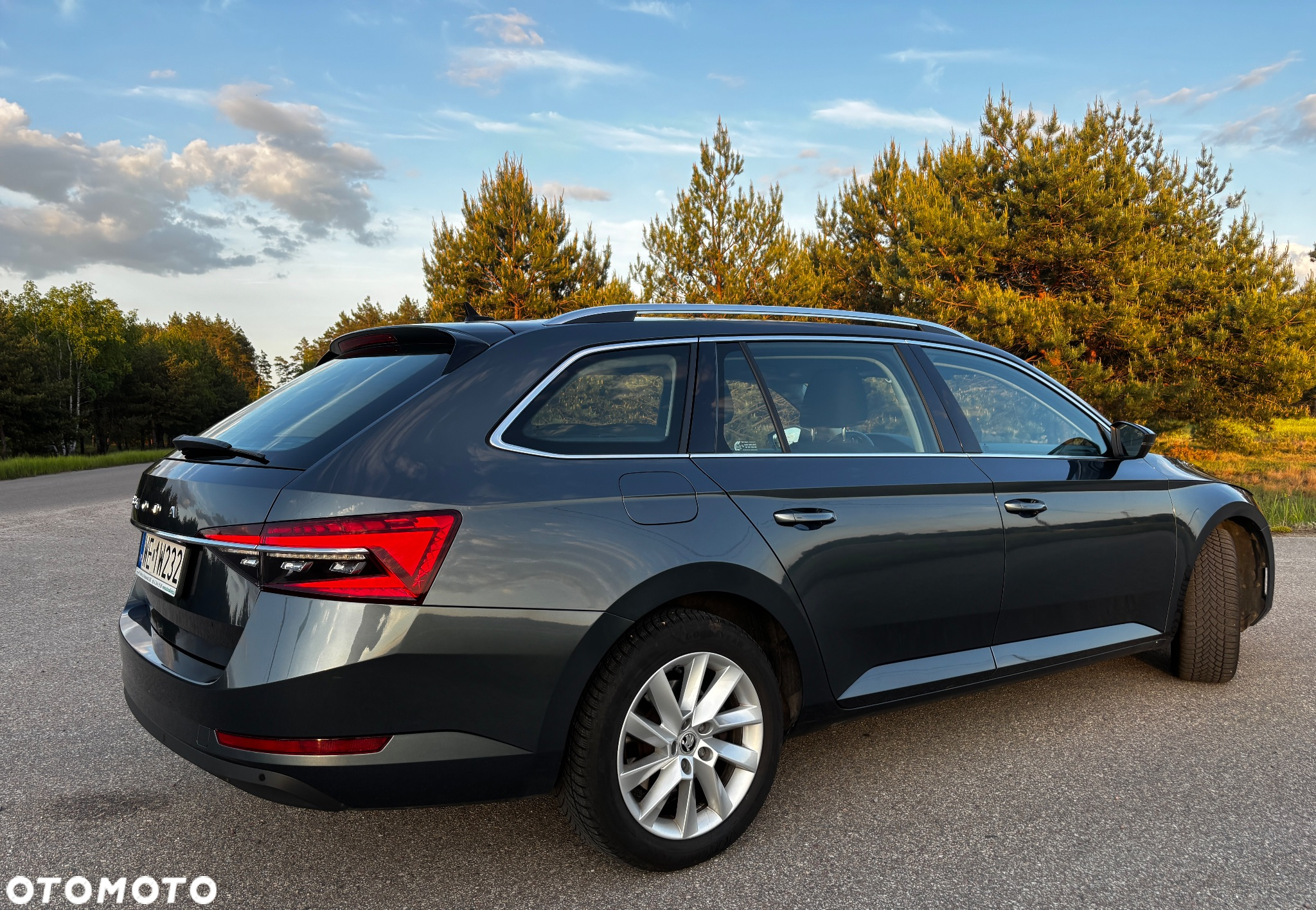 Skoda Superb 2.0 TDI Ambition DSG - 6
