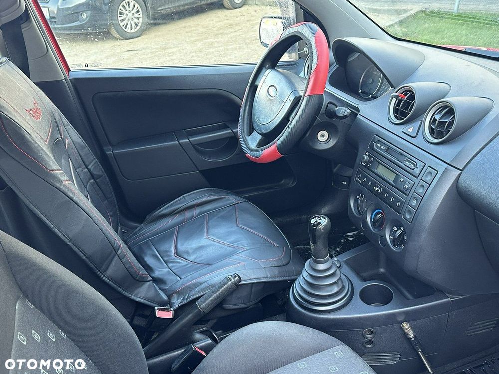 Ford Fiesta - 6