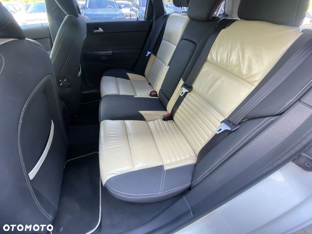 Volvo V50 - 16