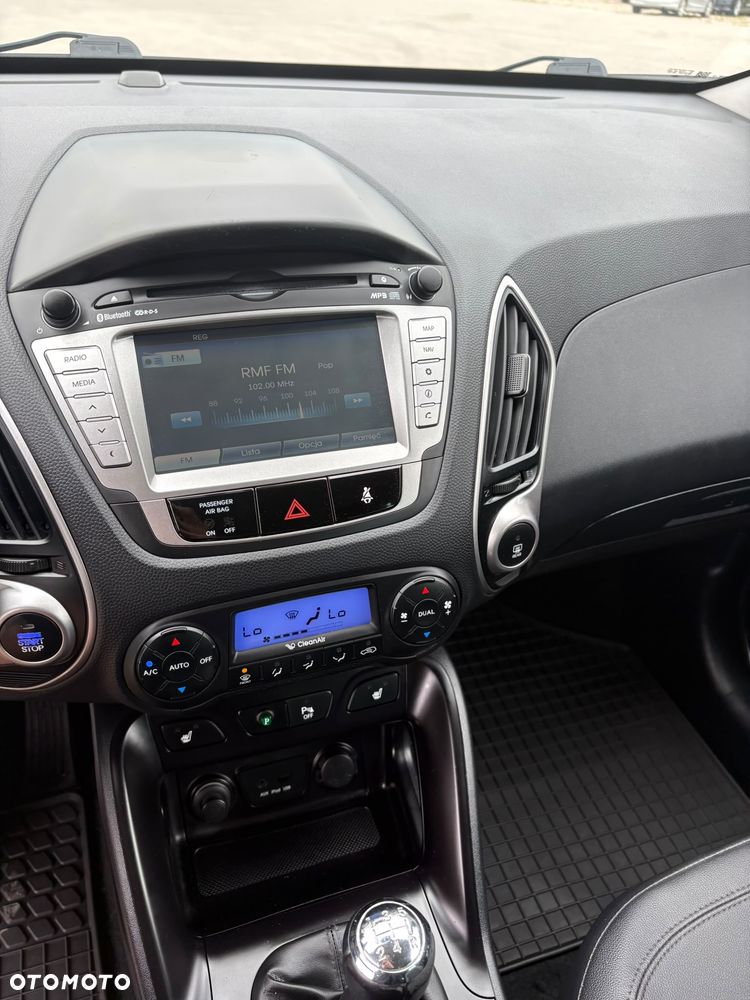 Hyundai ix35 2.0 4WD Premium - 18