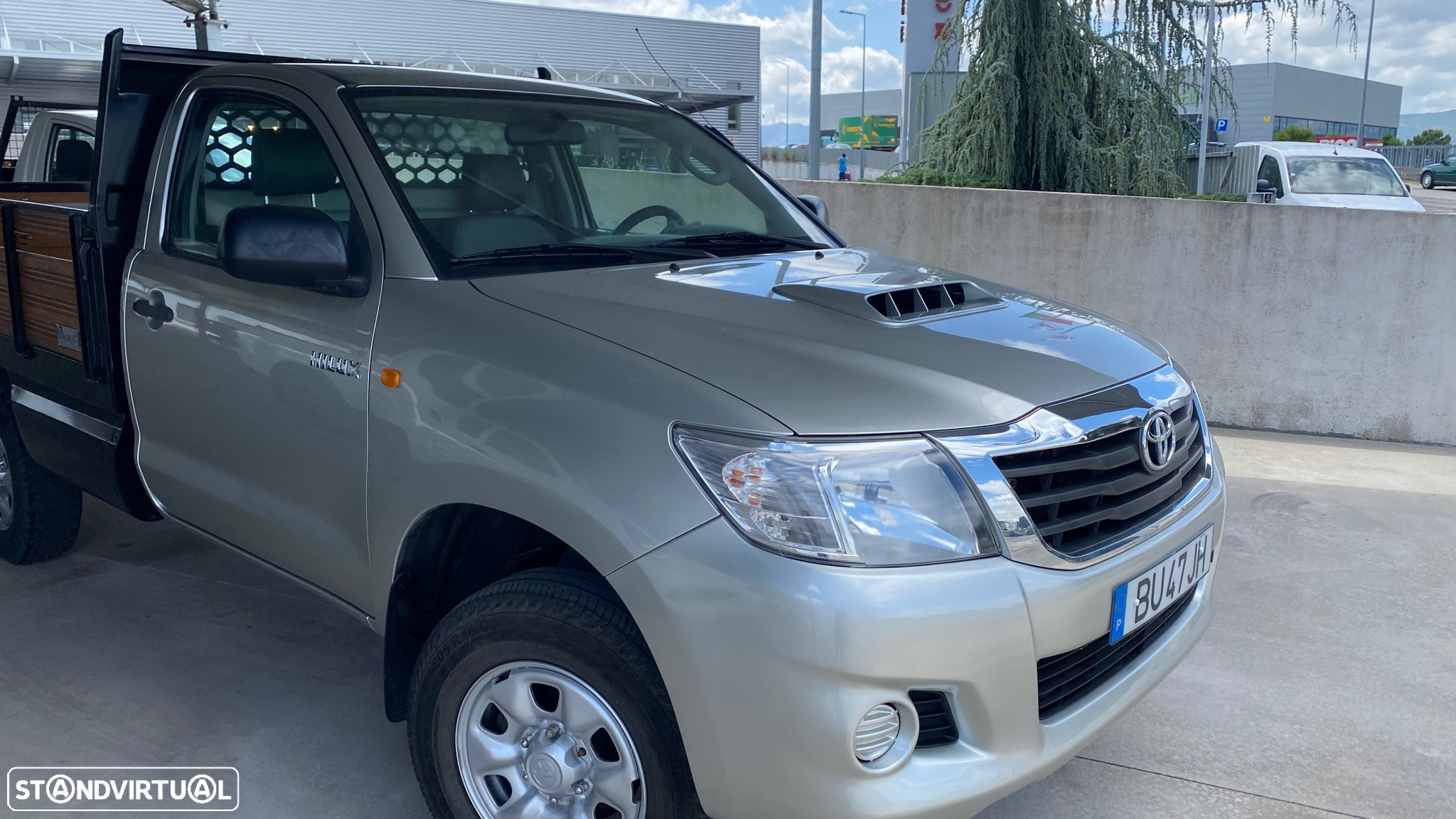 Toyota Hilux 2.5 D-4D 4WD CE AC+PM - 3