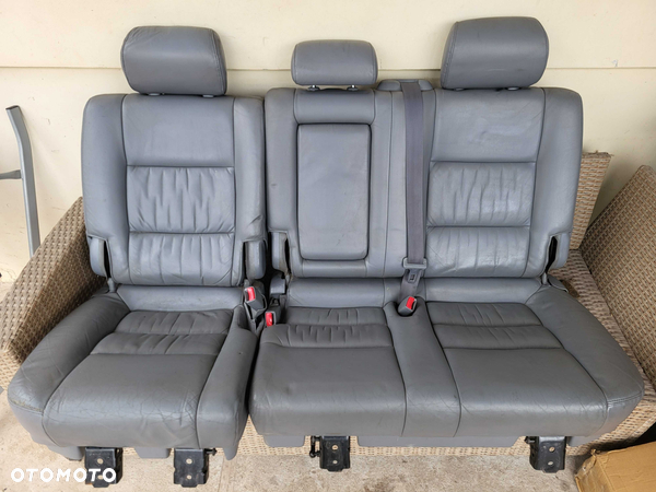 Kanapa tył Toyota Land Cruiser 100 HDJ UZJ szara Europa