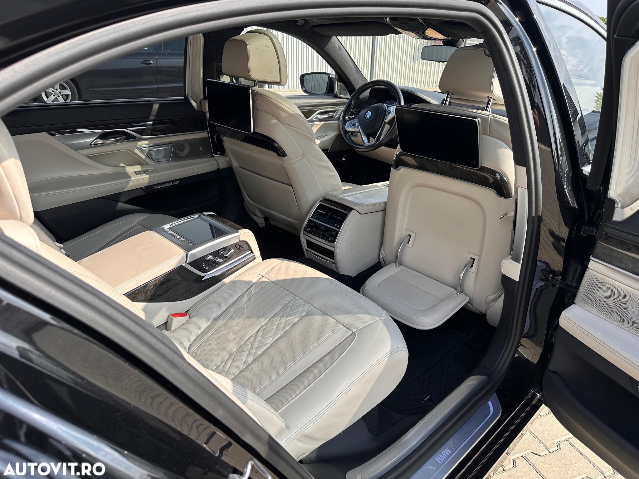 BMW Seria 7 730Ld xDrive - 14