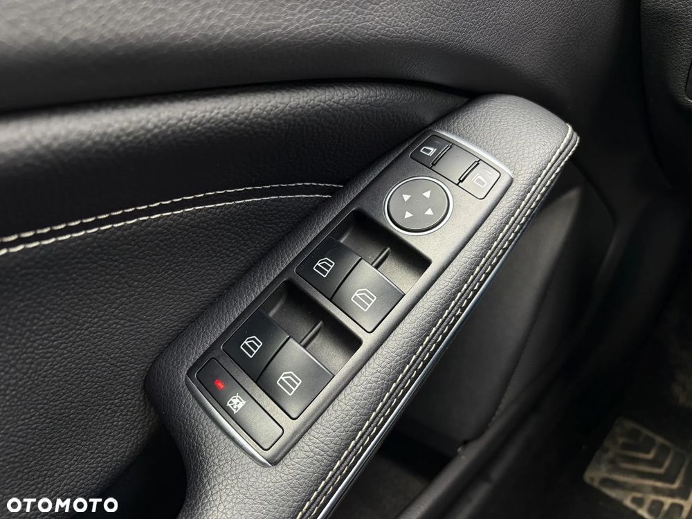 Mercedes-Benz Klasa A 200 7G-DCT Peak Edition - 32