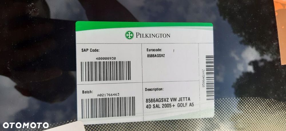 VW Jetta Szyba Czołowa Przednia 05 - 7