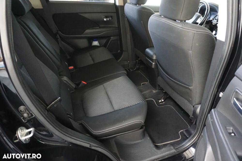 Mitsubishi Outlander 2.2 DI-D 4WD Automatik Plus - 7