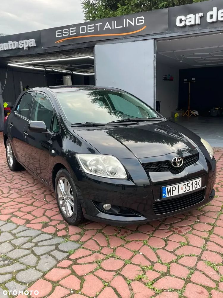Toyota Auris 1.4 VVT-i - 2