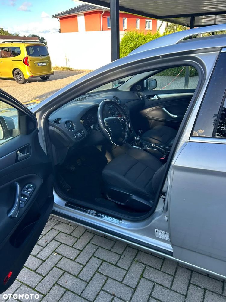 Ford Mondeo 1.6 TDCi Ambiente Plus - 9