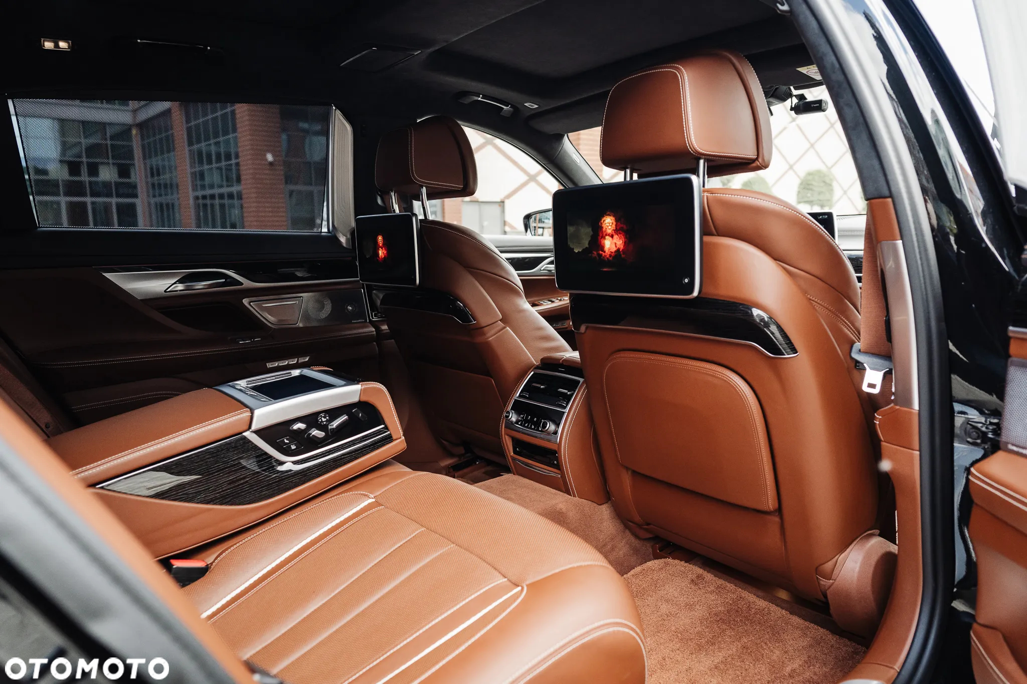 BMW Seria 7 M760Li xDrive - 27