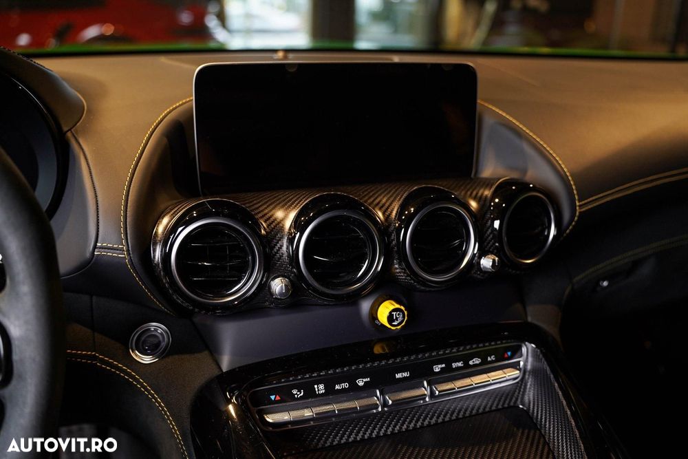 Mercedes-Benz AMG GT R - 25