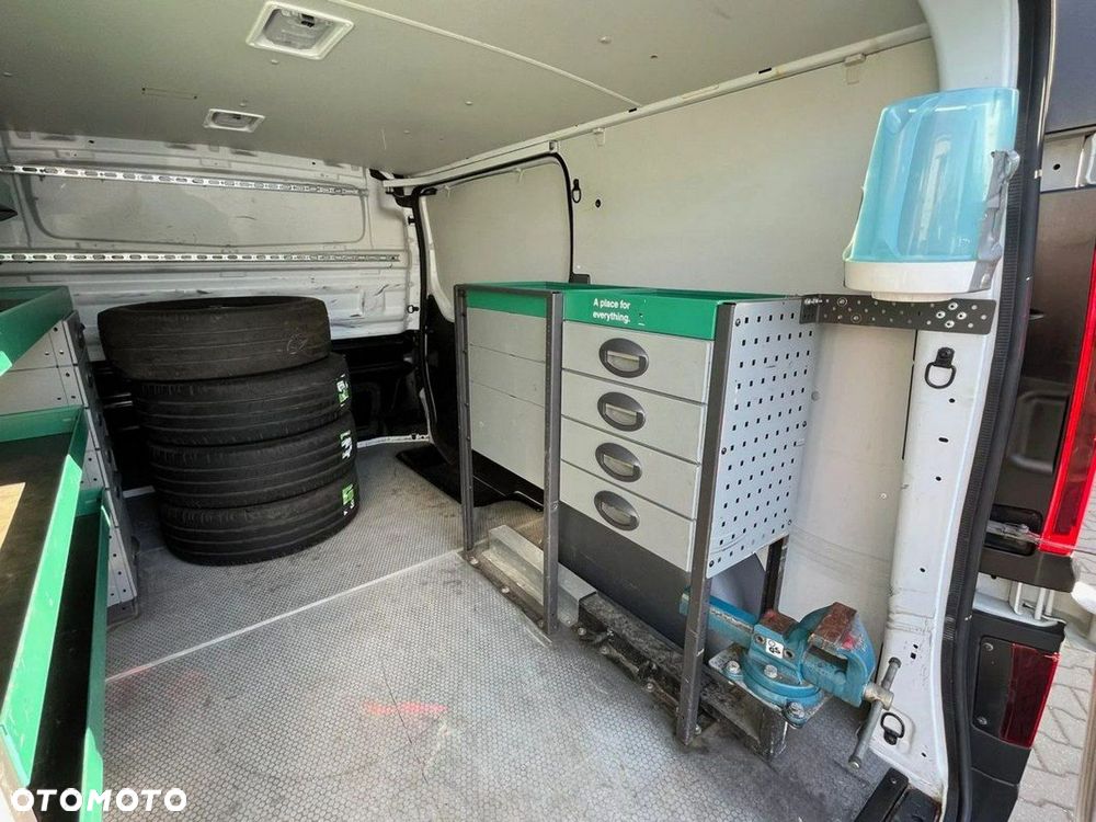 Renault Trafic - 15