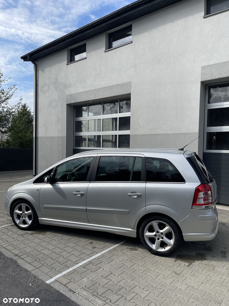 Opel Zafira 2008 photo 4