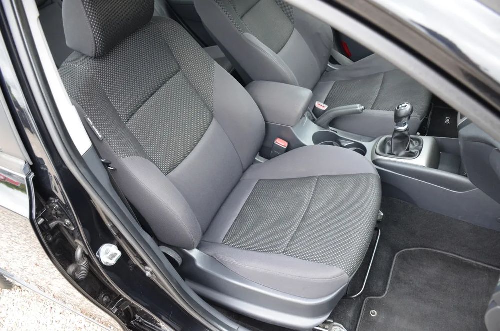 Hyundai i30 1.6 CRDi blue Classic - 23