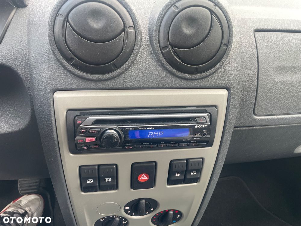 Dacia Logan 1.6 Ambiance - 16