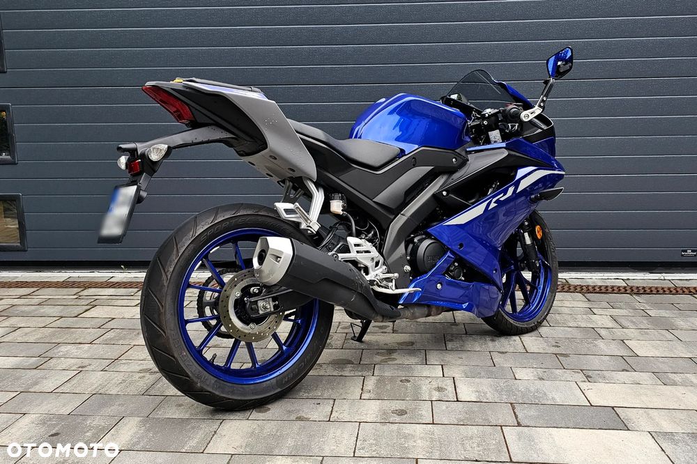 Yamaha YZF - 6